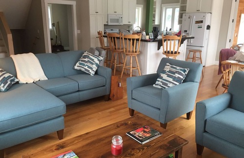 Eden House | Spacious lake front home minutes from Stowe, Smugglers Notch, and Jay Peak