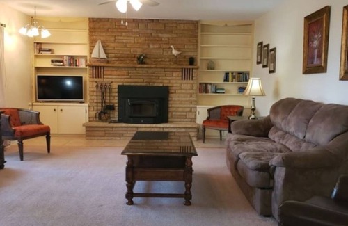 Mountain Home House | Spacious Lake House with View of Norfork Lake