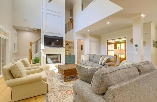 Milledgeville House | Spacious Lake Sinclair Vacation Rental with Dock!
