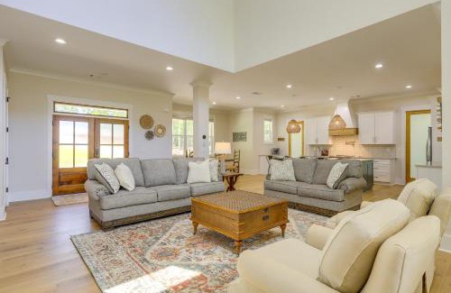 Milledgeville House | Spacious Lake Sinclair Vacation Rental with Dock!