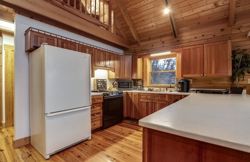 Ten Mile Cabin | Spacious Lakefront Cabin w/HotTub, Fire & Kayaks