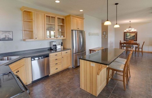 Walker Condo | Spacious Lakefront duplex on Leech Lake with beautiful views! #205