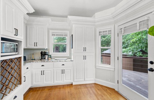 Berea Apartment | Spacious Lakefront *Gem* Pet & Family Friendly