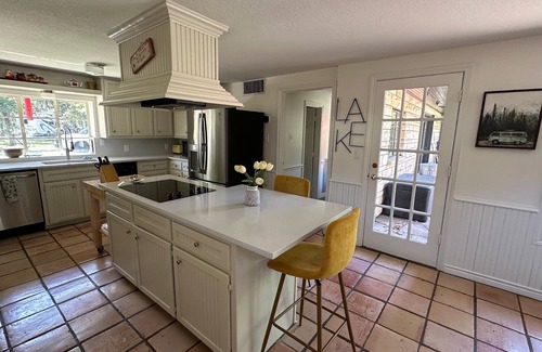 Fort Worth House | Spacious Lakefront Home on Eagle Mountain Lake - Hot Tub, Dock, Golf Cart
