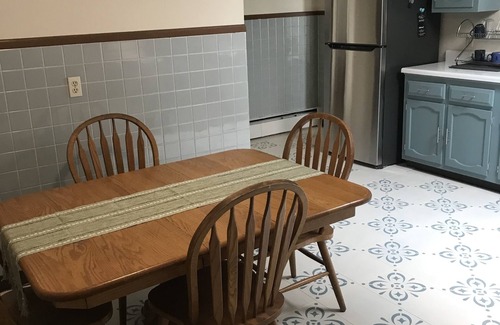 Cayuga House | Spacious Lakehouse on Cayuga Lake with bonus efficiency apartment, great rates!