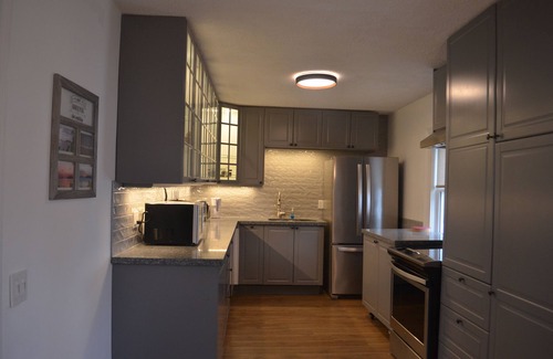 Whitby Cottage | Spacious Lakeside Retreat within GTA Conservation Area with Wildlife.