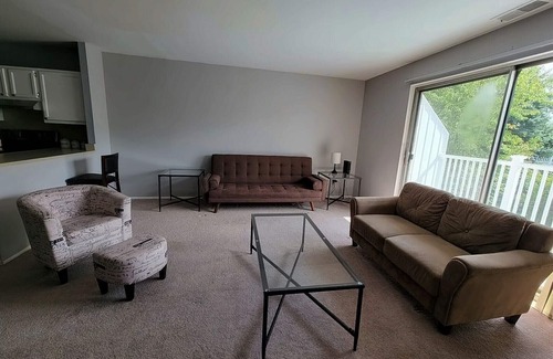 Elkins Park Condo | Spacious, large 1 bedroom condo in Chelbourne Plaza community!