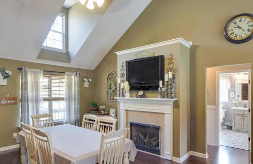 Lebanon House | Spacious Lebanon Home with Pool 6 Mi to Downtown!