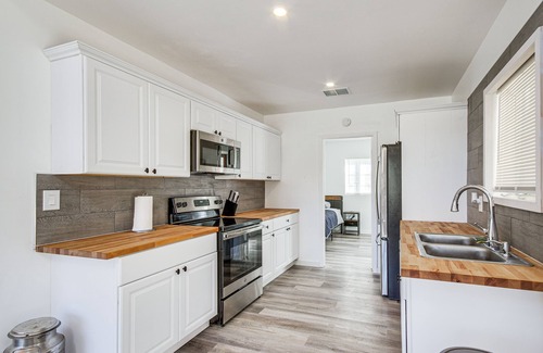 Lexington House | Spacious Lexington Home w/Fire Pit: Hunt & Fish!