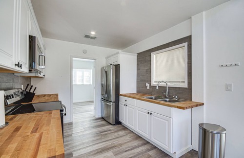 Lexington House | Spacious Lexington Home w/Fire Pit: Hunt & Fish!