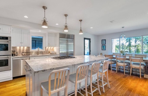 New Preston House | Spacious Litchfield County Lake House steps away from Lake Waramaug Perfect.