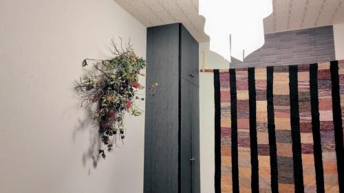 Suruga Ward Apartment | Spacious Living and Garden 10 min walk from Shizuoka station