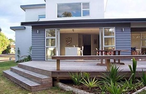 Pauanui House | Spacious living close to the beach