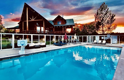 Duchesne County Cabin | Spacious lodge and ranch property - great for large groups