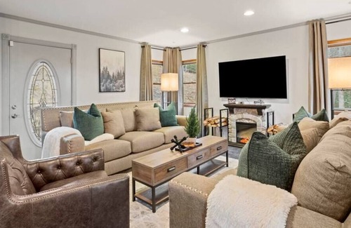 Fairview House | Spacious Lodge with Hot Tub, Firepit, Game Room