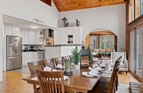 Fairview Cabin | Spacious Lodge with Hot Tub, Firepit, Game Room