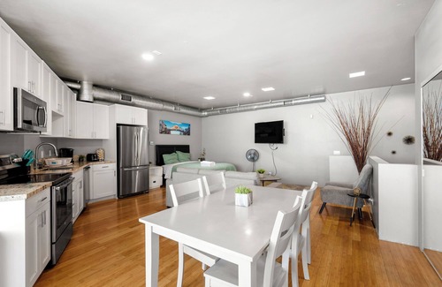 Cortez Hill Apartment | Spacious Loft near Gaslamp/Little Italy in Downtown San Diego