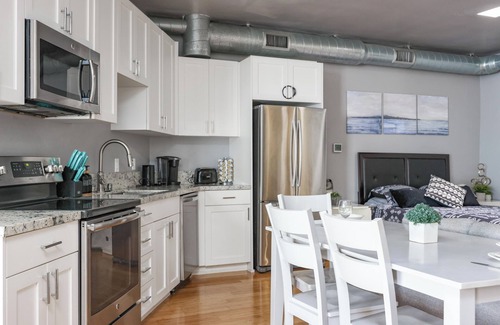 Cortez Hill Apartment | Spacious Loft near Gaslamp/Little Italy in Downtown San Diego