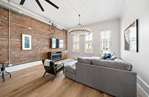 Galveston Apartment | Spacious Loft Near The Strand, Port & Beach