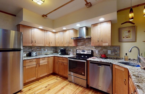 Morehead City Condo | Spacious Loft on Middle Lane in Historic Downtown Beaufort