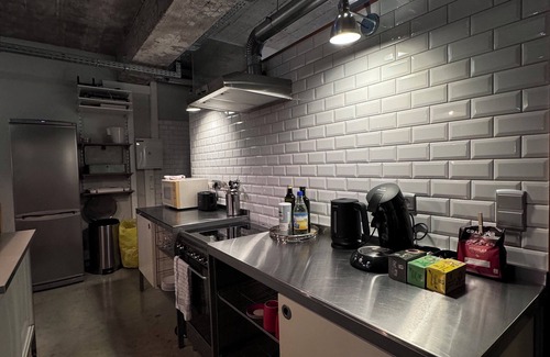 Liege Apartment | Spacious loft, private parking, courtyard and terrace. Pets welcome!