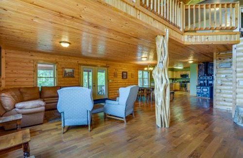 Fairland House | Spacious Log Cabin in Fairland, 1 Mi to Grand Lake