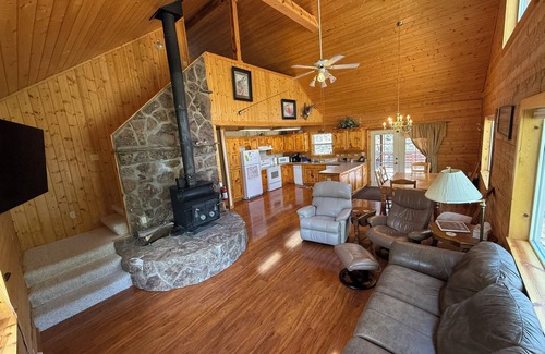 Lake City House | Spacious log cabin with a private gazebo view of Red Mountain!