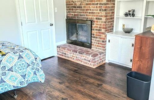 Mosby Apartment | Spacious & Lovely 4BR Apartment in Mechanicsville