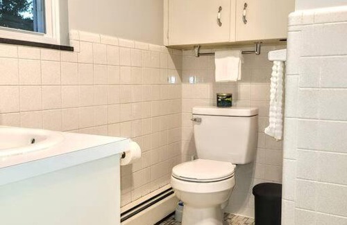 Mosby Apartment | Spacious & Lovely 4BR Apartment in Mechanicsville