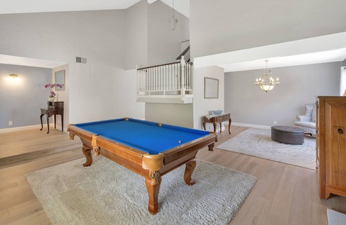 Thousand Oaks House | Spacious Luxury Home in Westlake Village, California