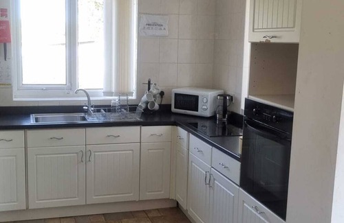 Doncaster House | Spacious Luxurious Serviced Accommodation