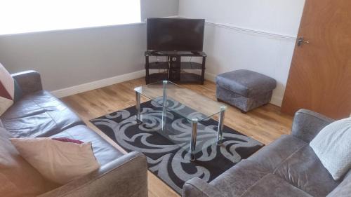Doncaster House | Spacious Luxurious Serviced Accommodation