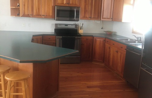 Okanagan-Similkameen Ski Chalet | Spacious, luxurious three bedroom . Maximum sun exposure to windows and decks .