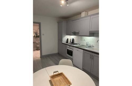 Ballsbridge Apartment | Spacious luxury 3 bed 1st floor apartment