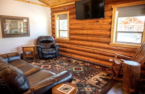 Bonners Ferry House | Spacious Luxury Cabin with Bunk Room & Nature Trail Access near Bonners Ferry, Idaho