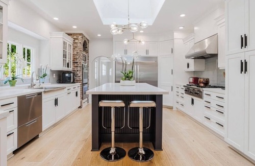 Thousand Oaks House | Spacious luxury home with private pool, hiking trail access and nearby beaches!