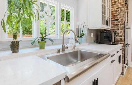 Thousand Oaks House | Spacious luxury home with private pool, hiking trail access and nearby beaches!