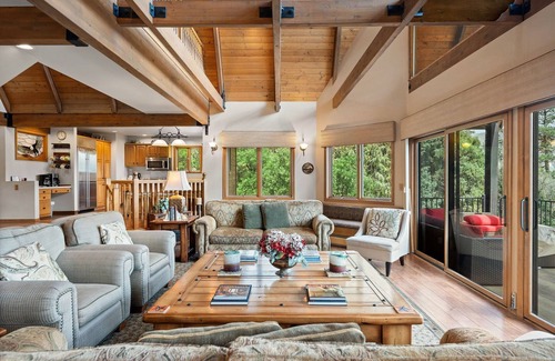 Hermosa House | Spacious Luxury Home Close to Downtown and Ski, Private Hot Tub, Amazing Views