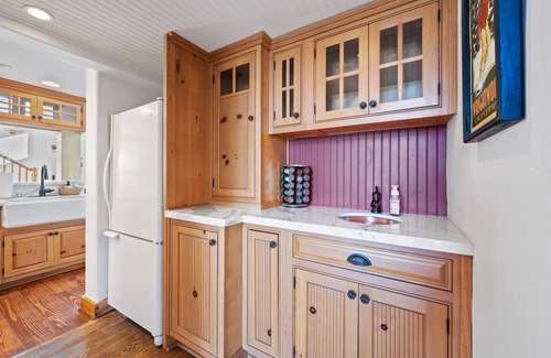 Wrightwood House | Spacious, Luxury, Picturesque "Mountain High Manor"- Ski Resort Town!