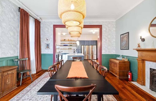 Faubourg Lafayette Bed & Breakfast | Spacious Luxury Retreat w/Award-Winning Interiors