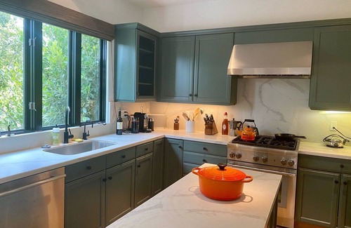 Laguna House | Spacious Luxury Villa in Downtown Santa Barbara