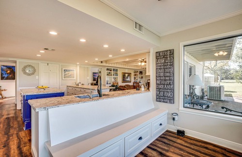 Madisonville House | Spacious Madisonville Estate w/Grill & Pond Views