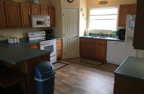 Marblehead Condo | Spacious Marblehead Condo with Outdoor Pool, Game Room, Family-Friendly, Sleep12