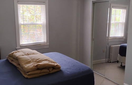 Burleith - Hillandale Bed & Breakfast | Spacious Master Bedroom, attached bath. Six blocks to Georgetown U. USD 2000