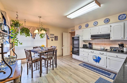 Whitehaven House | Spacious Memphis Home - Walk to Graceland