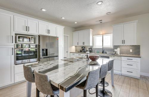 Mesquite House | Spacious Mesquite Getaway - half Mi to Golf Course