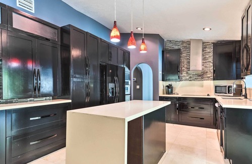 Richmond West House | Spacious Miami Getaway - Outdoor Oasis & BBQ!