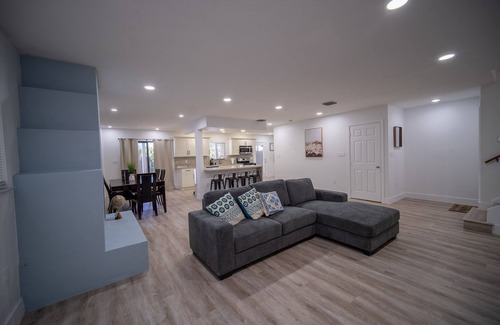 Cutler Bay House | Spacious Miami Lake House for Families 3Bd 2Bth 6p