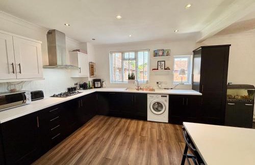 Thorpe Satchville Apartment | Spacious, modern 2 bedroom flat Stoneygate