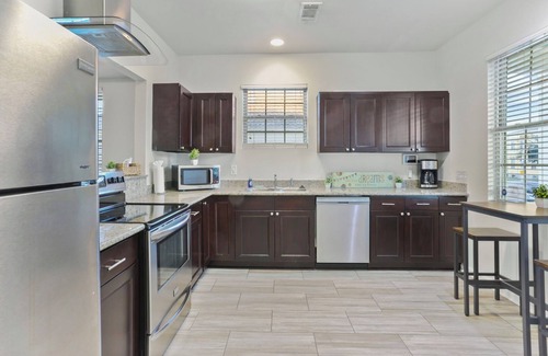 Treme House | Spacious Modern 3BR, King Suite -Minutes Walk to French Quarters; Pet-Friendly!